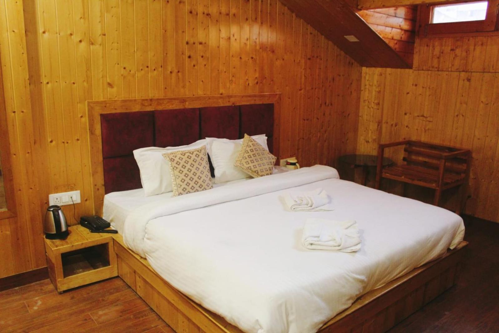 Hotel White Cloud Banikhet Екстер'єр фото